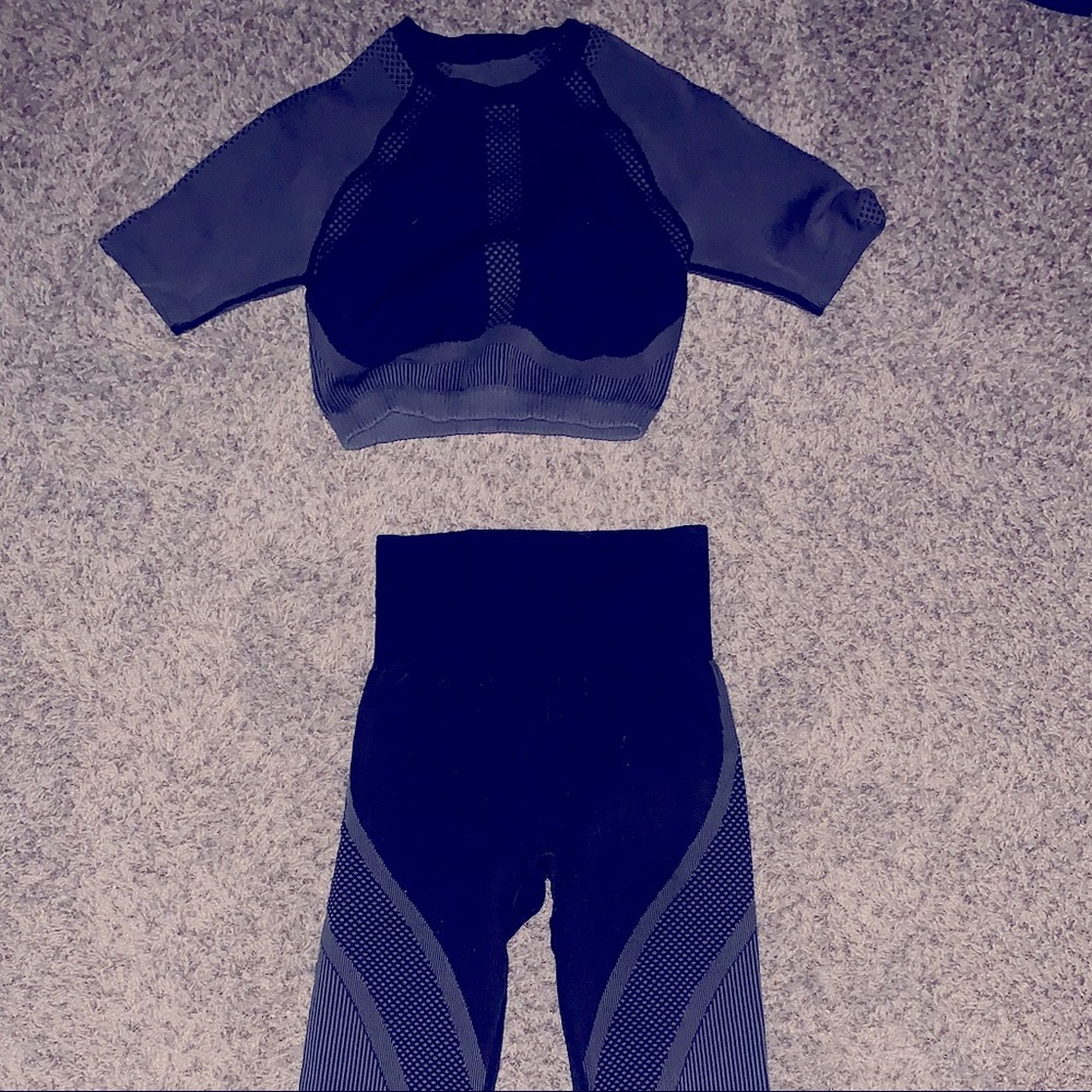 Super sexy extra small workout set